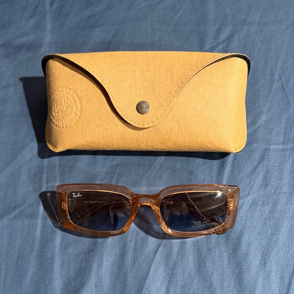 Ray-Ban Brown Tortoiseshell Rectangular Sunglasses with Tan Case